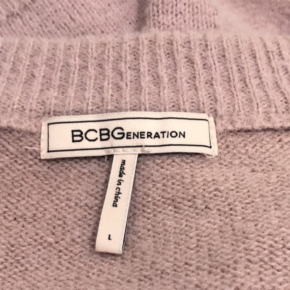 BCBGeneration Cropped Cardigan Sweater Size Large Pastel Purple Fuzzy Texture - Picture 6 of 11